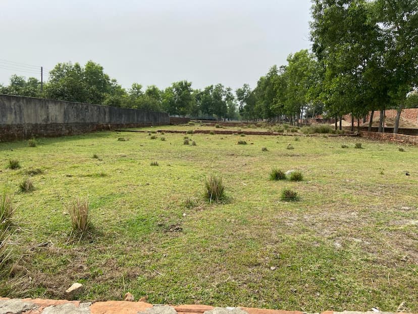 হাইব্রিড সিটি, পীরের বাজার ১০ ডেসিমেল পরিমাপের প্লট কিনুন