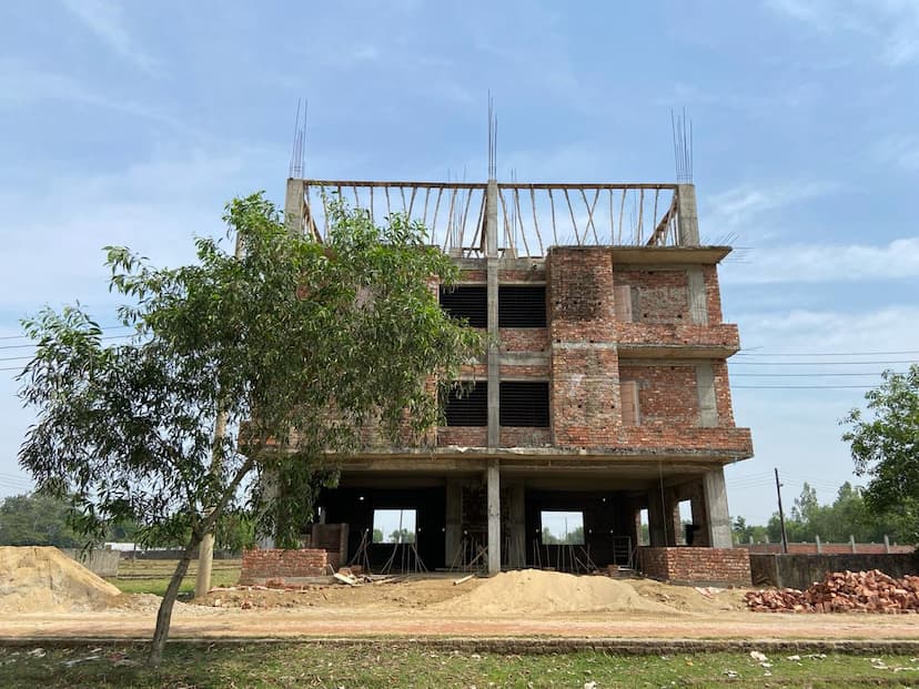 হাইব্রিড সিটি, পীরের বাজার 1080 স্কয়ারফিটের নির্মানাধীন এপার্টমেন্ট বিক্রি হবে