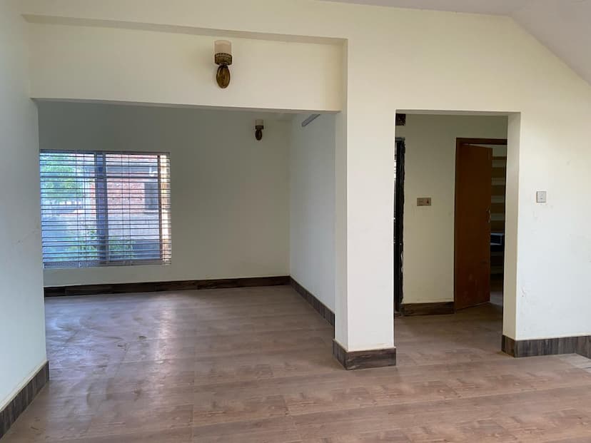 হাইব্রিড সিটি, পীরের বাজার 1080 স্কয়ারফিটের ডুপ্লেক্স এপার্টমেন্ট বিক্রি হবে